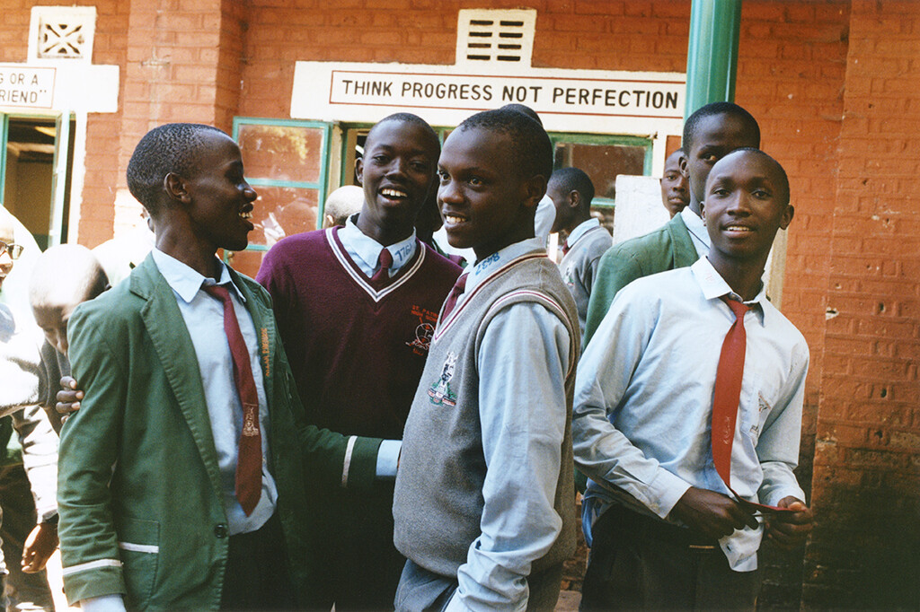 Home - © Alassan Diawara